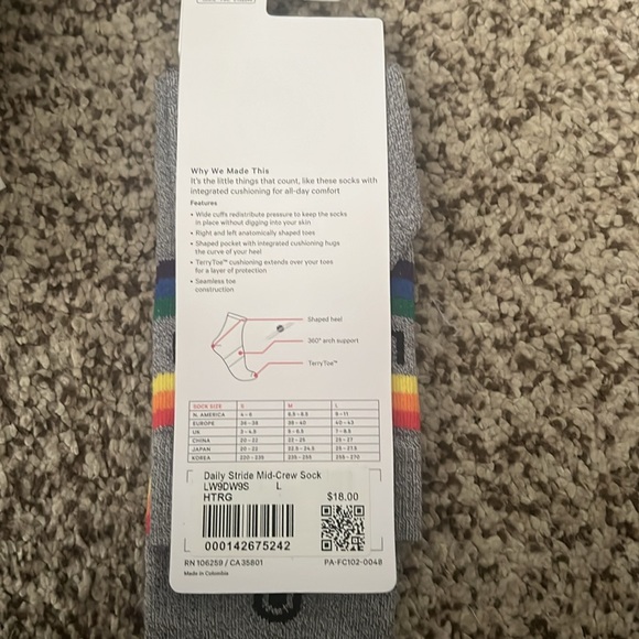NWT Lululemon Daily Stride Mid-Crew Sock. 🌈 large  Gray Rainbow Wordmark - Picture 4 of 4